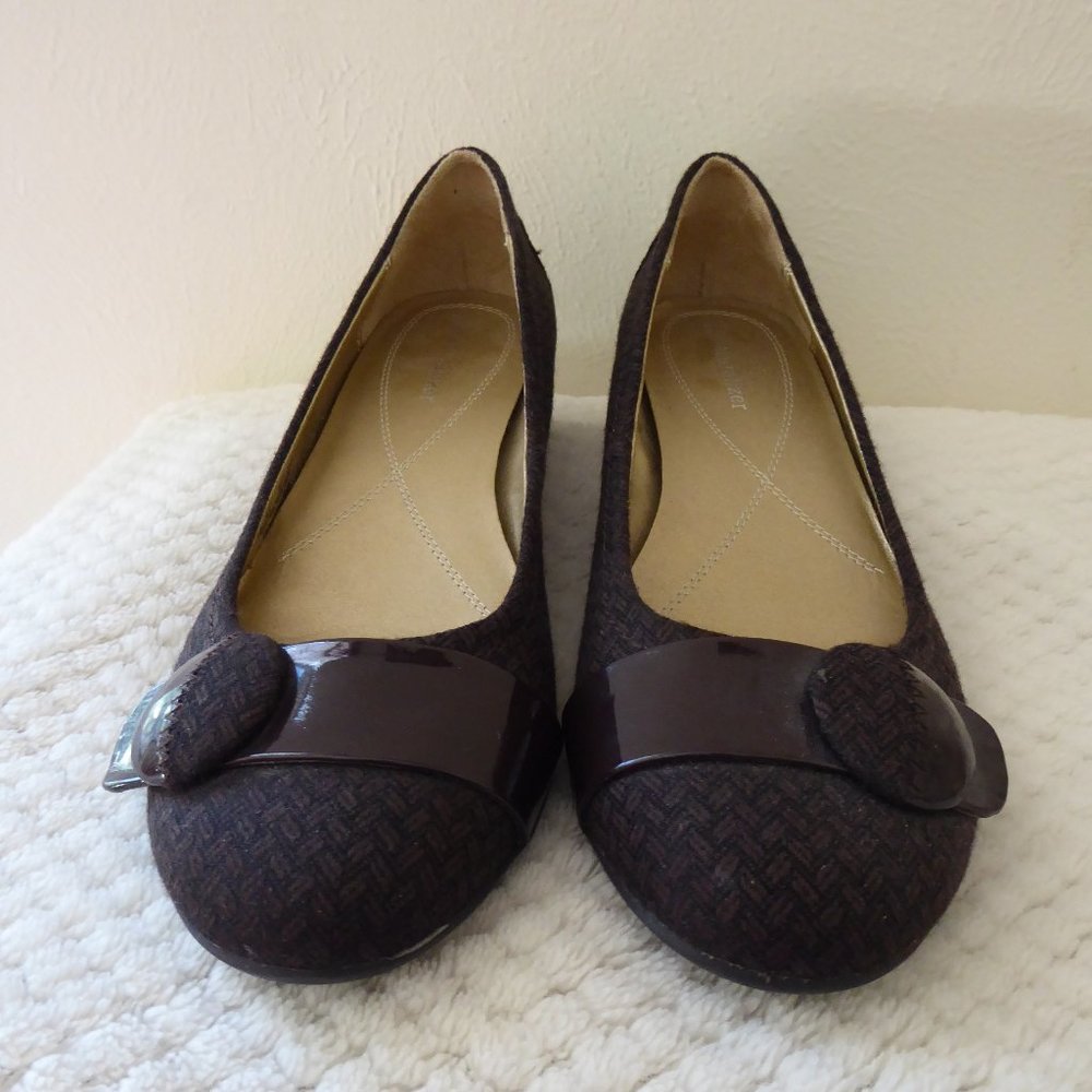 Naturalizer Brown Tweed Flat Shoe - Size 8.5